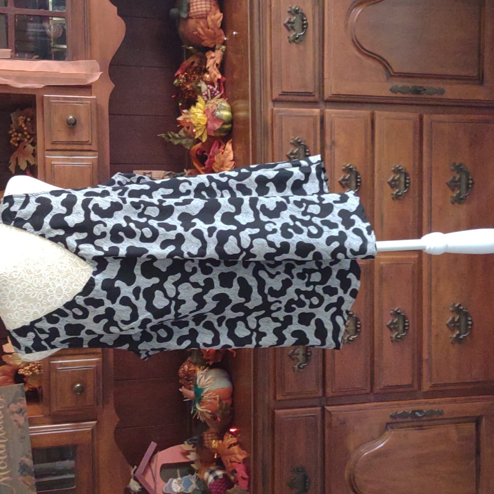 Mossimo animal print tank top. Size XXL.
